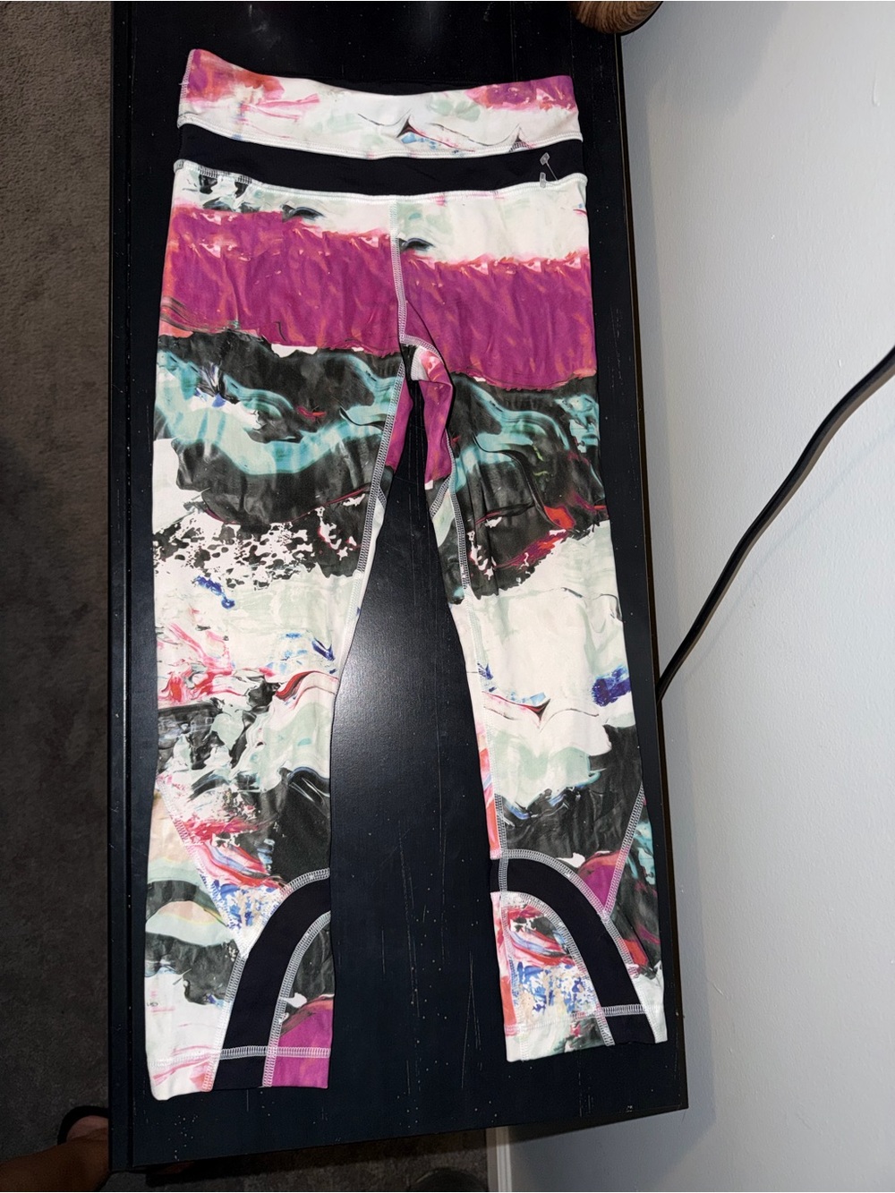 Lululemon Multicolor Printed Active Leggings size 2